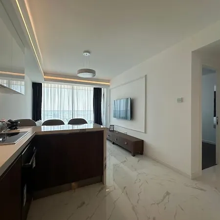 Grand Sapphire Luxury Residences 3 By Myguest Cyprus