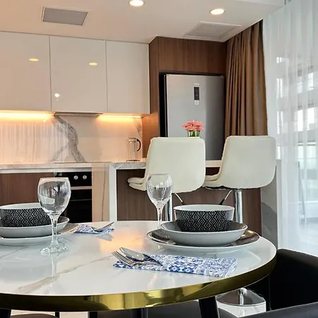 Grand Sapphire Luxury Residences 3 By Myguest Cyprus