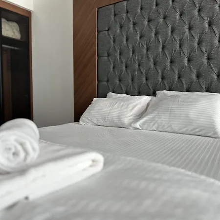 Grand Sapphire Luxury Residences 3 By Myguest Cyprus