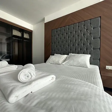 Grand Sapphire Luxury Residences 3 By Myguest Cyprus