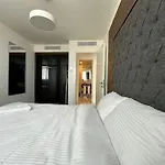 Grand Sapphire Luxury Residences 3 By Myguest Cyprus