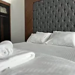 Grand Sapphire Luxury Residences 3 By Myguest Cyprus