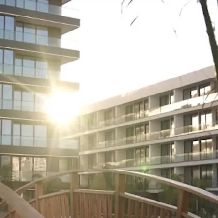 Grand Sapphire Luxury Residences 3 By Myguest Cyprus