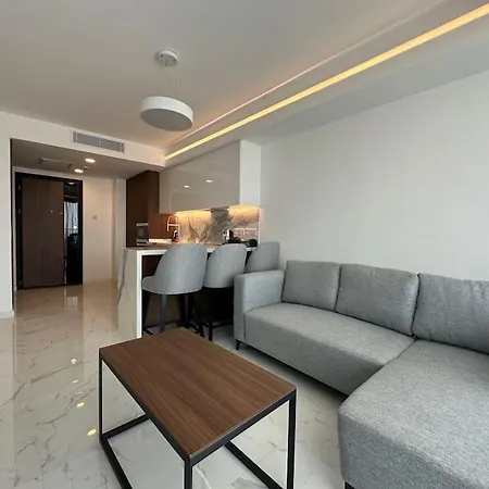 Grand Sapphire 359 Luxury By Myguest Cyprus *