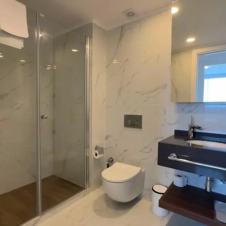Grand Sapphire Luxury Residences 3 By Myguest Cyprus
