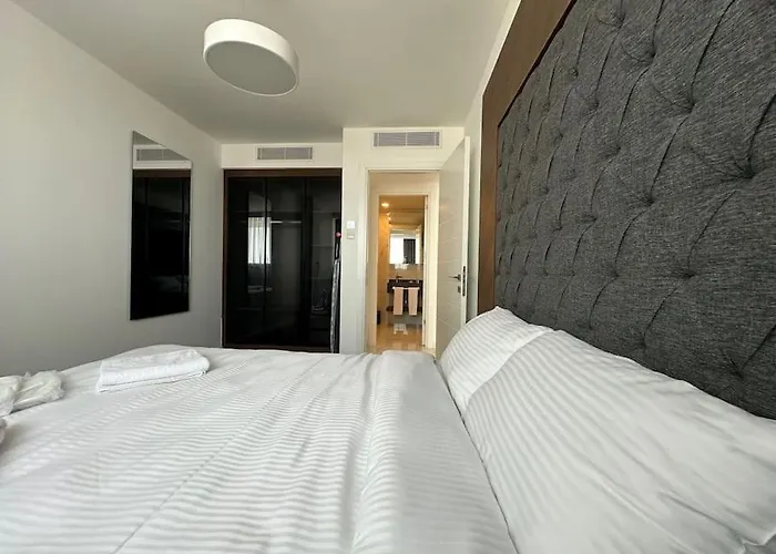 Grand Sapphire Luxury Residences 3 By Myguest Cyprus