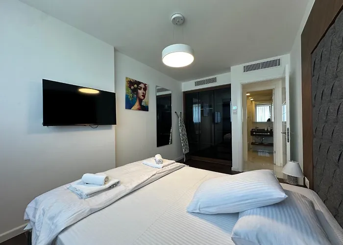 Grand Sapphire Luxury Residences 3 By Myguest Cyprus *